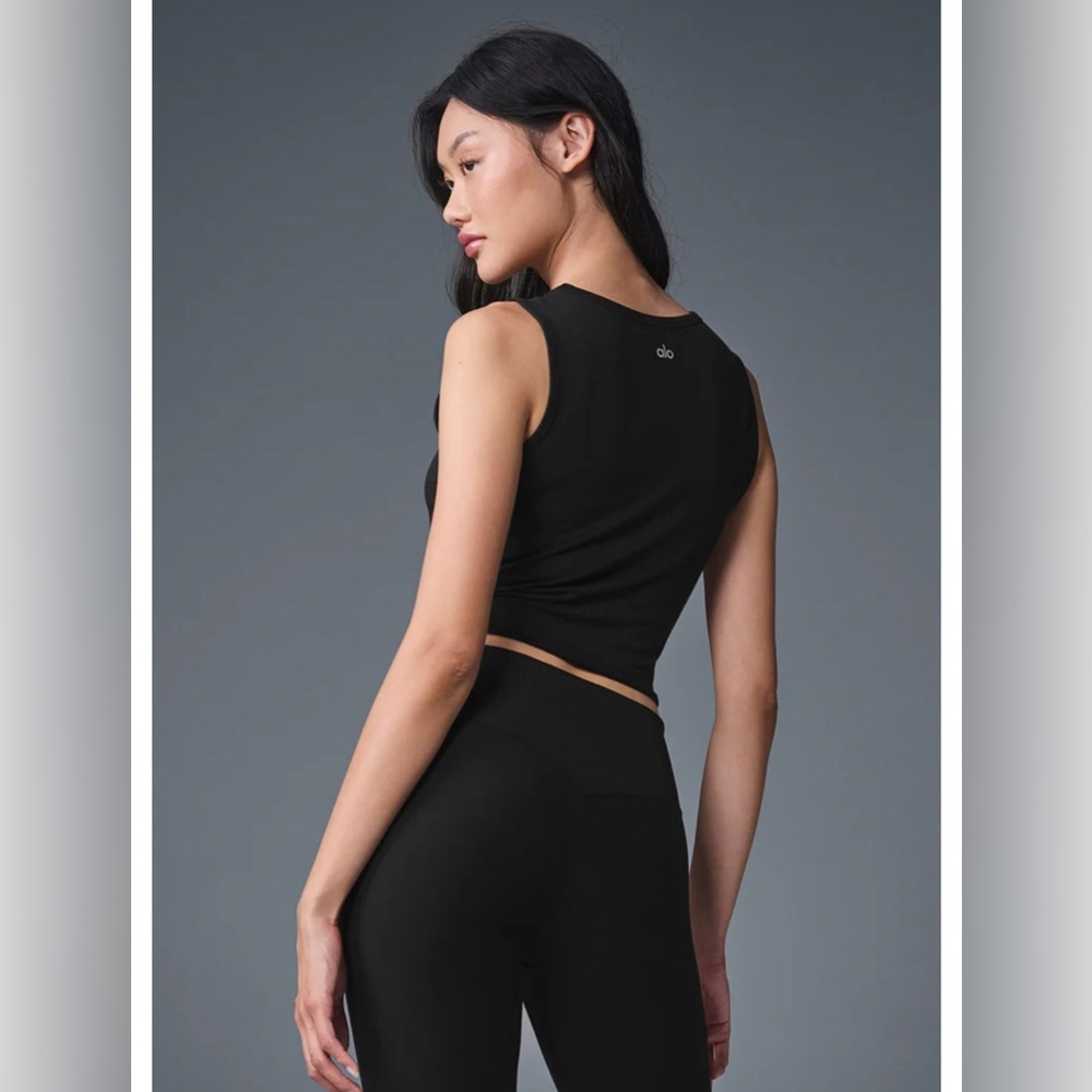 NWOT • ALO Yoga Cover Tank • Sz XS - Picture 2 of 8